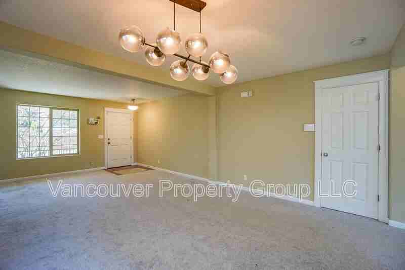 2217 Ne 94th Ct - Photo 5 of 35