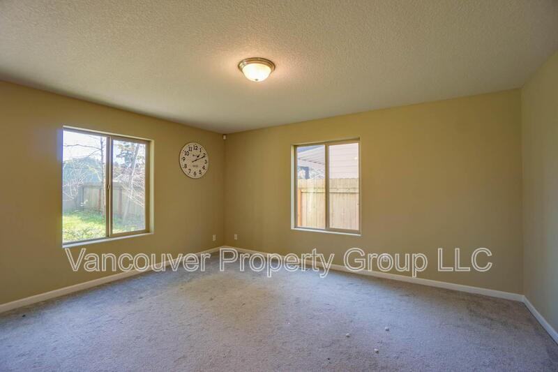 2217 Ne 94th Ct - Photo 7 of 35