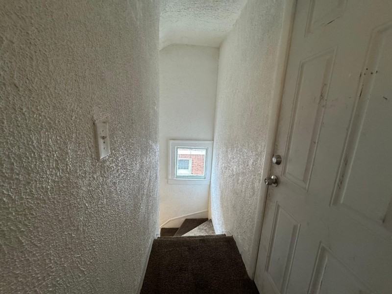 14925 Mendota St - Photo 2 of 12