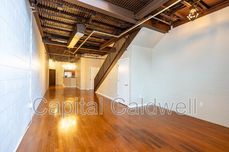 1615 E 5th Ave #1 - Photo 3 of 29