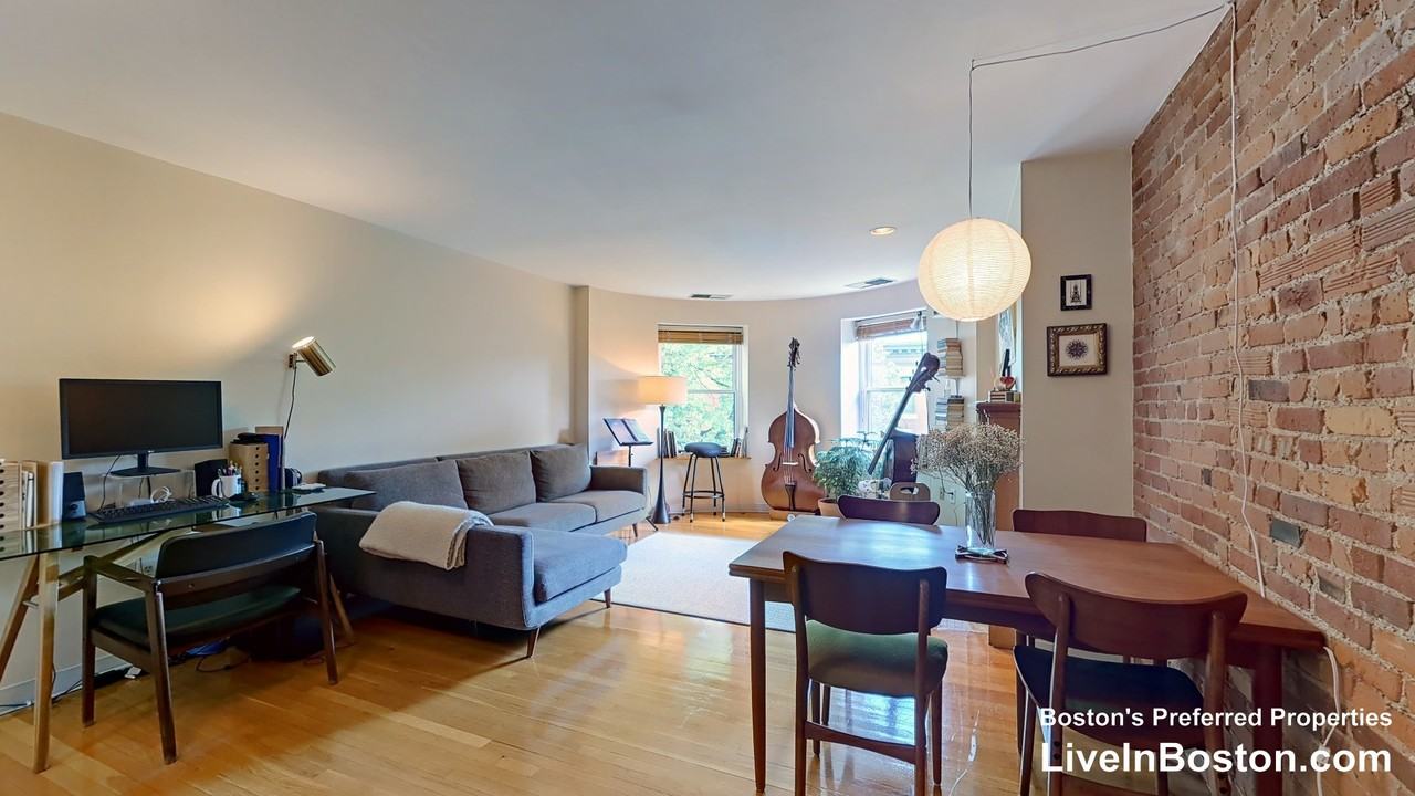 Gainsborough St. & Hemenway St #404 - Photo 2 of 12