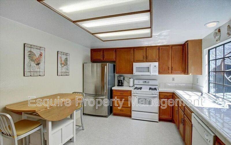 618 Double Eagle Dr - Photo 4 of 15