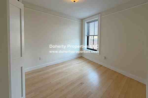 105 Paige St #310 - Photo 3 of 4
