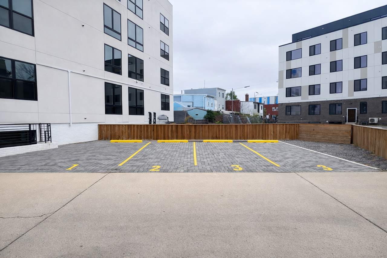 1955 Fairlawn Ave Se #2A - Photo 3 of 14