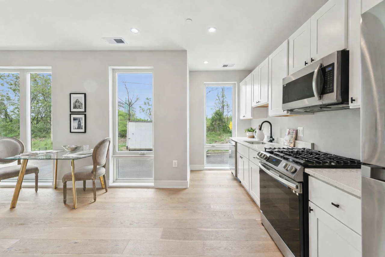 1955 Fairlawn Ave Se #2A - Photo 6 of 14