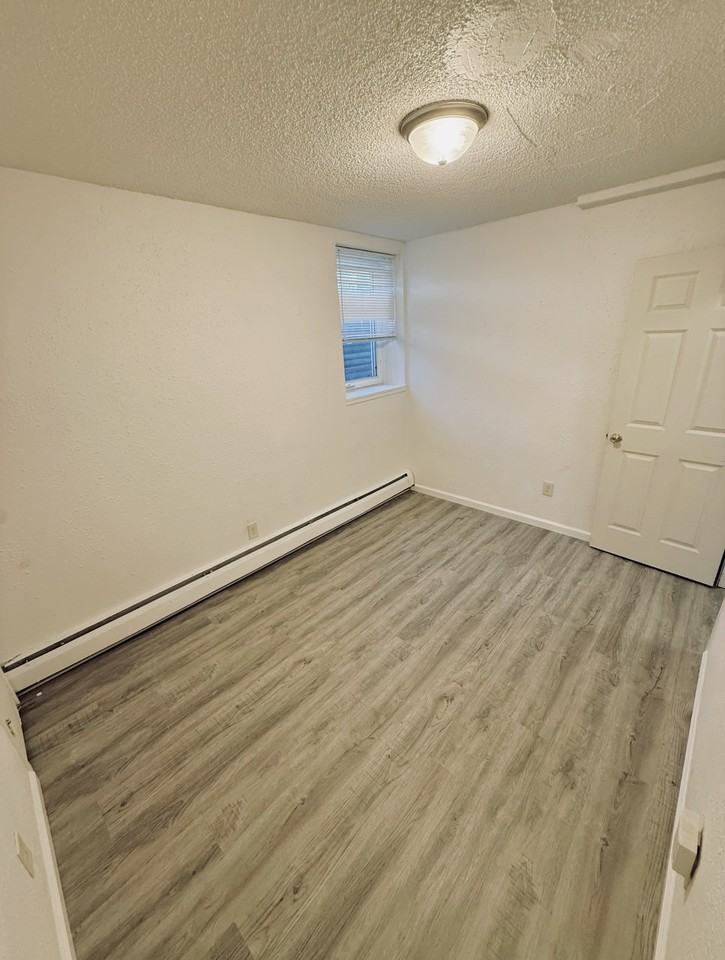 451 Western St #3 - Photo 4 of 6