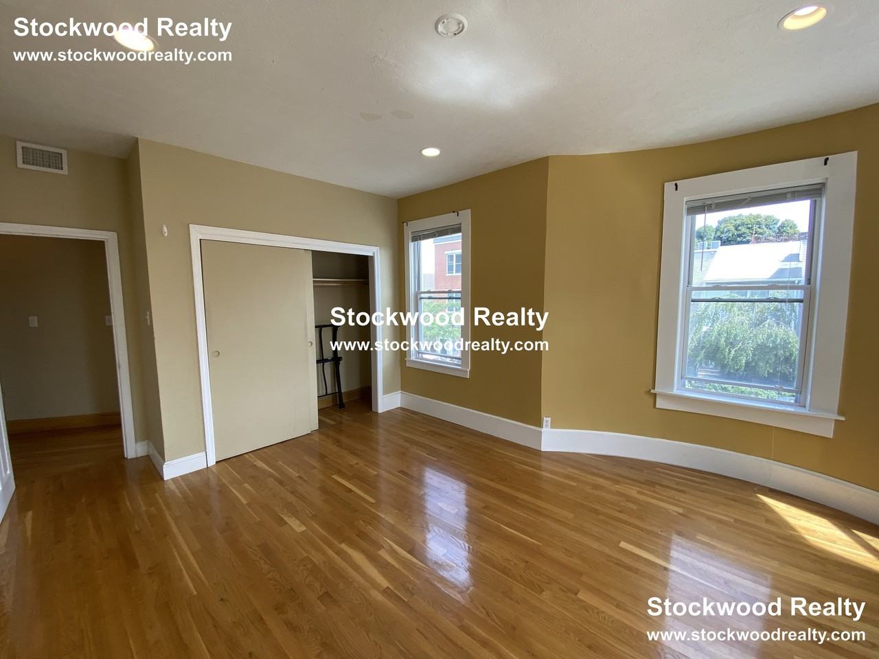 38 Mount Vernon St #2 - Photo 2 of 50