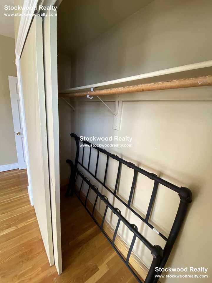 38 Mount Vernon St #2 - Photo 6 of 50