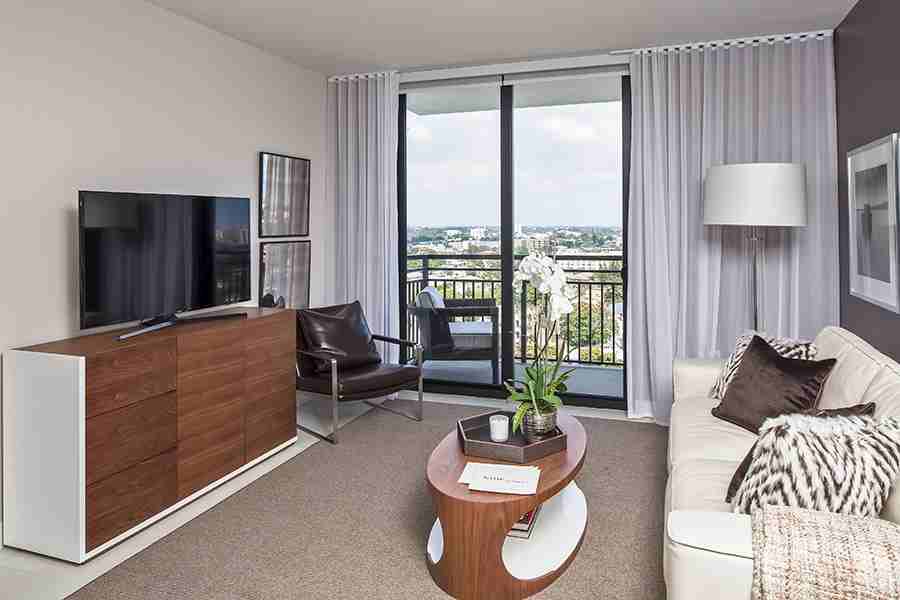 2754 Nw 17th St #323