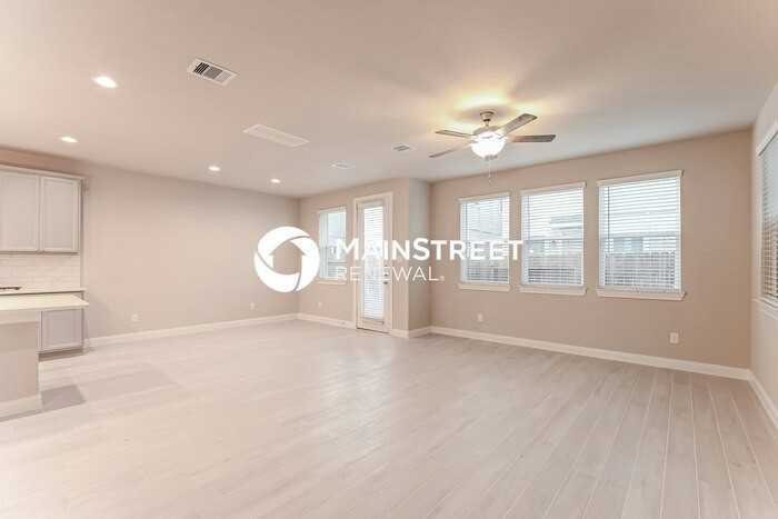 9811 Falling Fern Ln - Photo 2 of 17