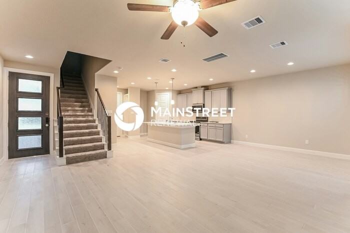 9811 Falling Fern Ln - Photo 3 of 17