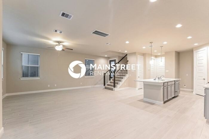 9811 Falling Fern Ln - Photo 4 of 17