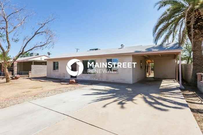 2235 E Nancy Ln - Photo 3 of 16