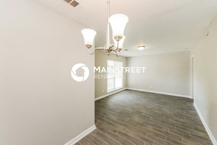 10902 Faircroft Dr - Photo 7 of 16