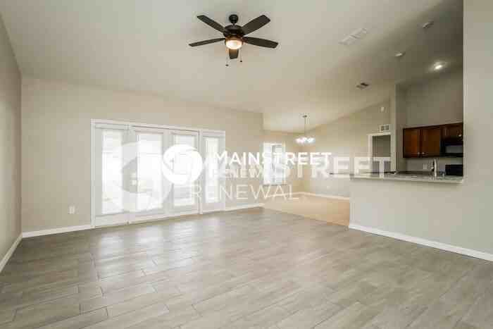 301 Majestic Gardens Dr - Photo 5 of 16