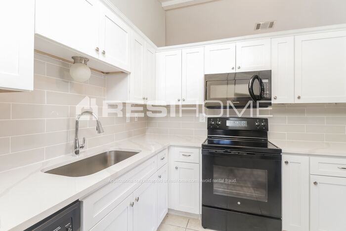 4612 Larner St - Photo 3 of 19