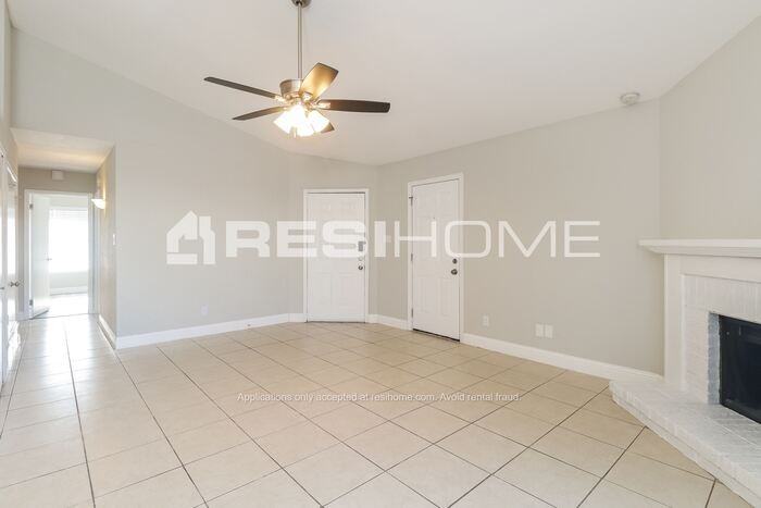 4612 Larner St - Photo 6 of 19