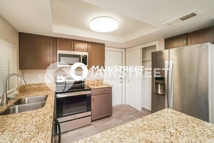 8803 Seeley Ln - Photo 7 of 16