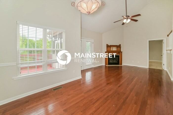 7736 Gilmore Ln - Photo 5 of 15