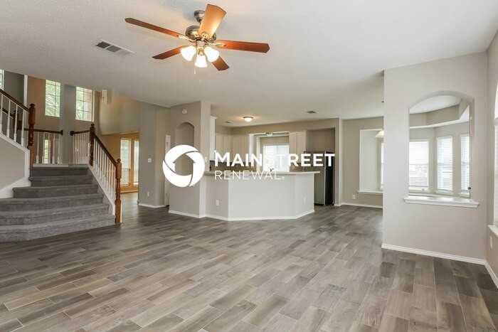 721 Magnolia Trl - Photo 4 of 17