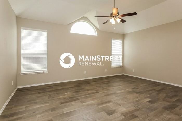 721 Magnolia Trl - Photo 6 of 17