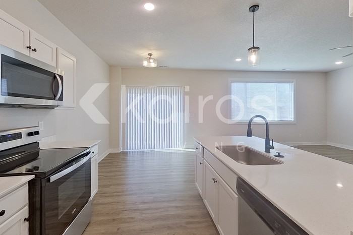 6936 Holly Ct - Photo 2 of 5