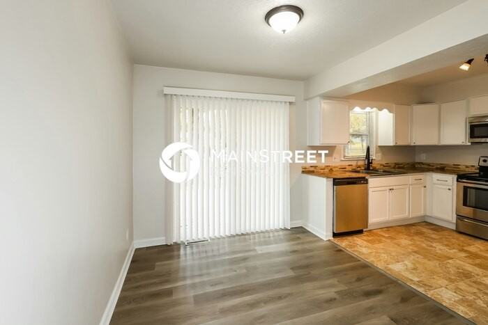 620 Ne 114th St - Photo 6 of 17