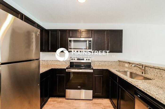 558 Eiseman Way - Photo 7 of 18