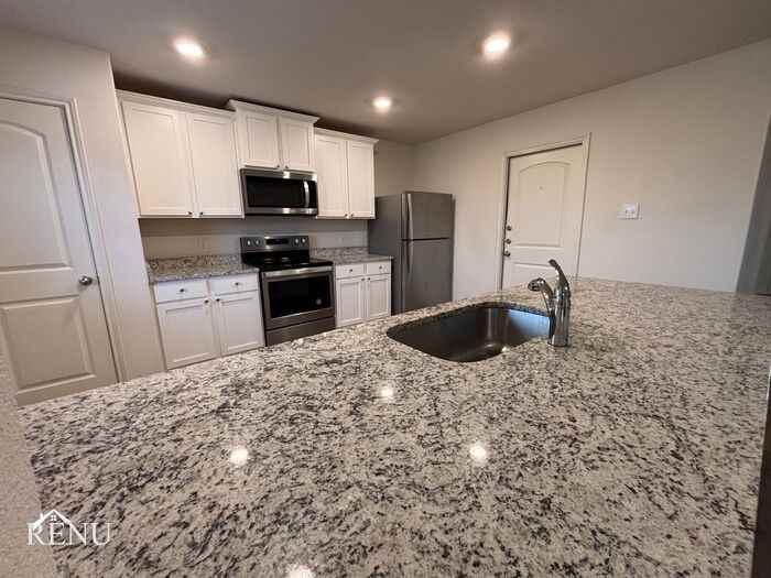 132 Stratton Ln - Photo 3 of 27