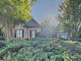 1350 Lamont Cir - Photo 1 of 1