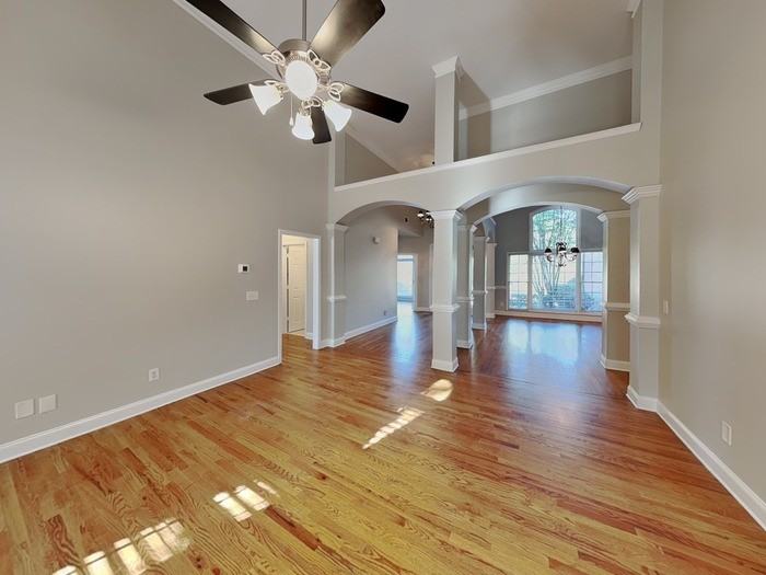 1350 Lamont Cir - Photo 6 of 25