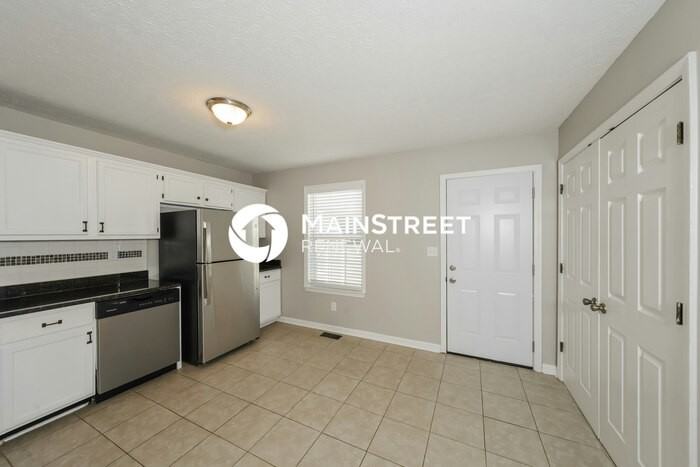 8908 Greenmoore Dr - Photo 7 of 16