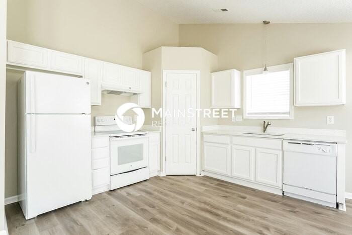 2 Kilburn Ln - Photo 7 of 16