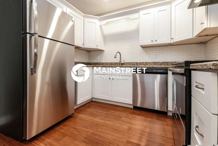 723 Sunset Dr - Photo 5 of 16