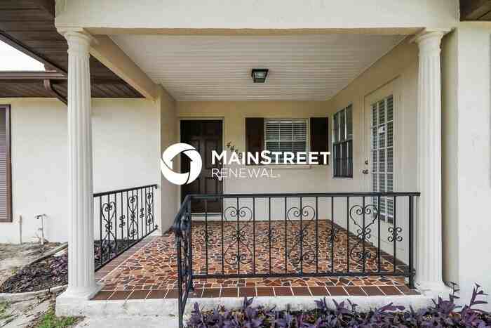 4449 Chamber Ct - Photo 2 of 16