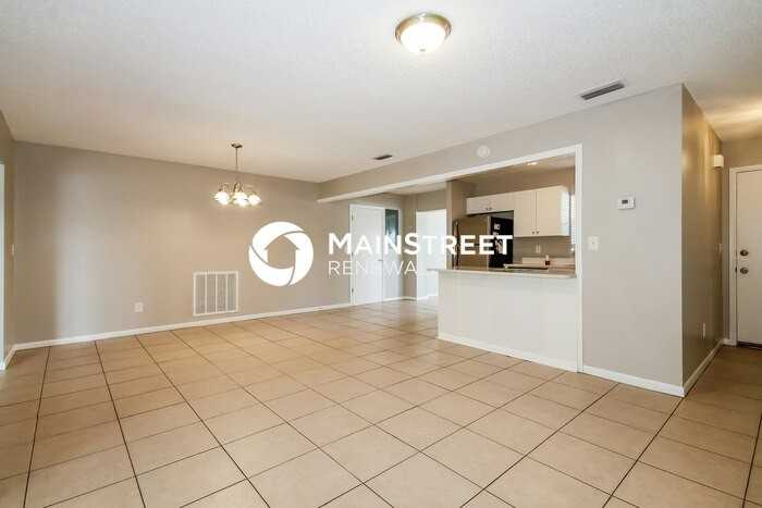 4449 Chamber Ct - Photo 5 of 16