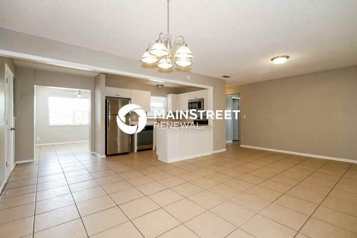 4449 Chamber Ct - Photo 7 of 16