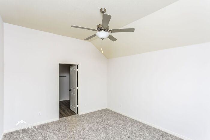 301 Bearman Dr - Photo 7 of 23