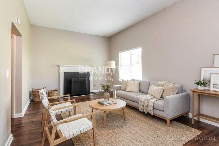 2579 Charleston Ter - Photo 2 of 24