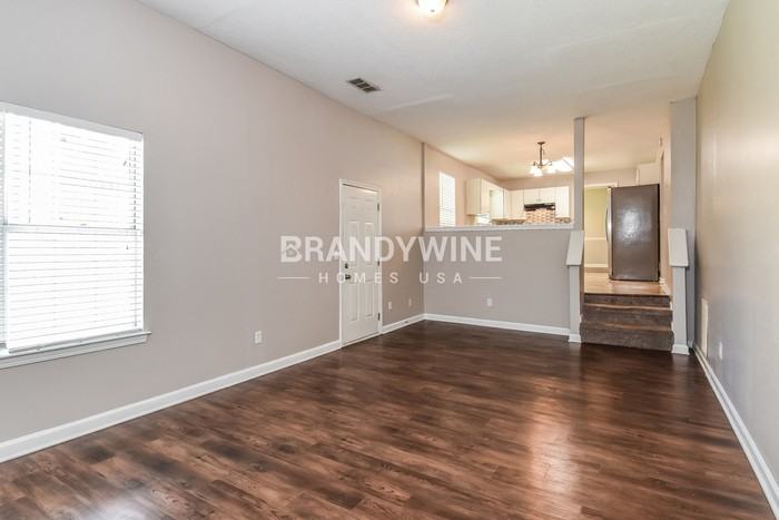 2579 Charleston Ter - Photo 5 of 24