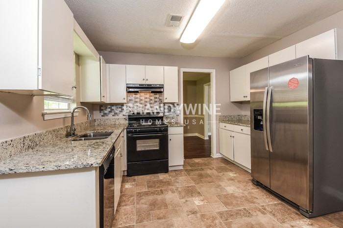 2579 Charleston Ter - Photo 6 of 24