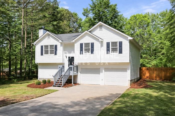 147 Wesley Mill Dr - Photo 2 of 21