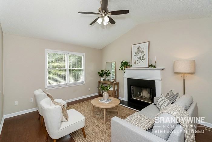 147 Wesley Mill Dr - Photo 3 of 21