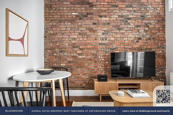 E 1st St #3F - Photo 4 of 20