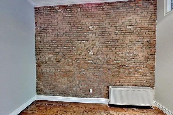 E 1st St #1F - Photo 5 of 8