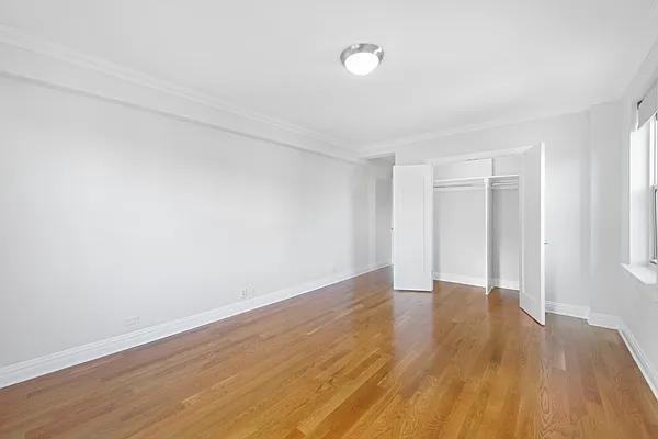 Park Ave #16H - Photo 4 of 11