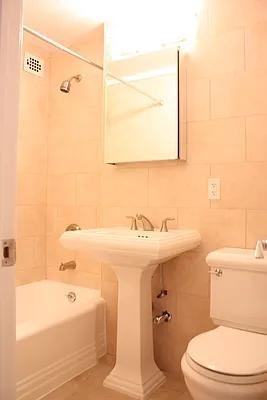 Park Ave #9F - Photo 2 of 6