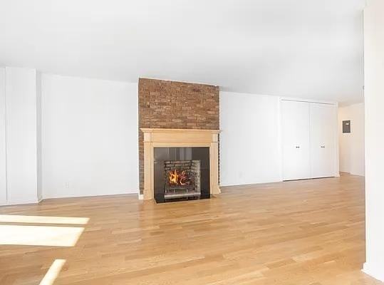 E 34th St #1904 - Photo 4 of 15