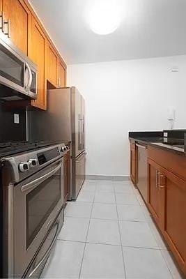 E 34th St #510 - Photo 3 of 14