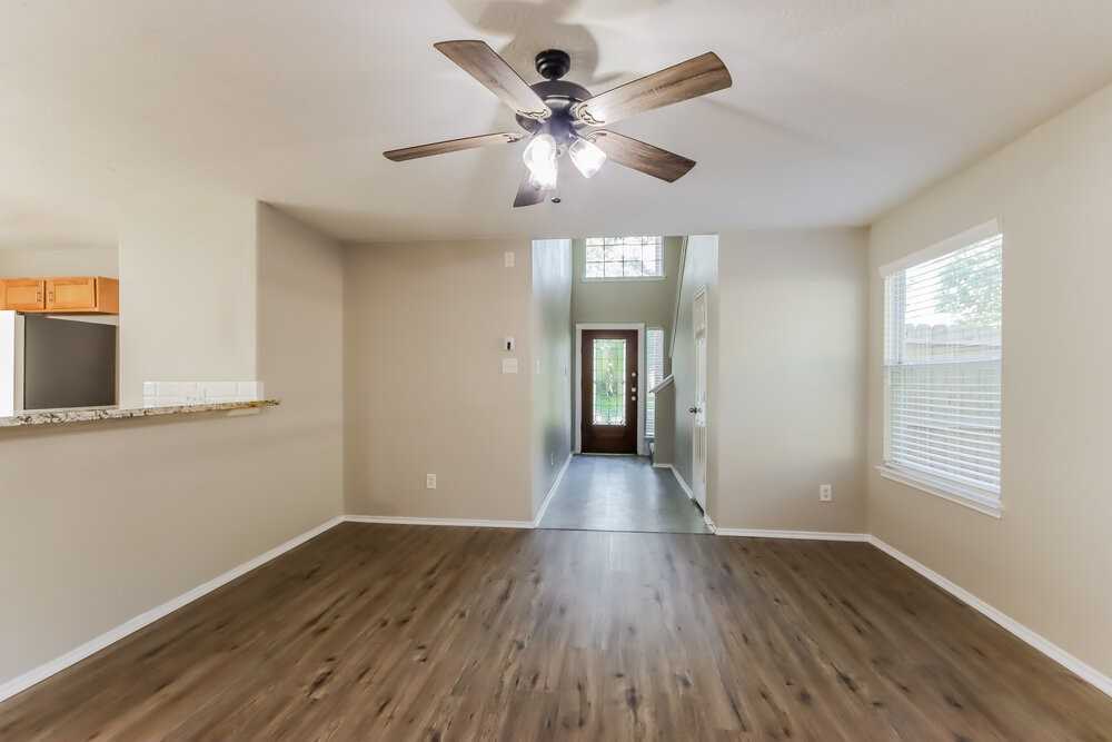 330 Harbor Mist Dr - Photo 5 of 17